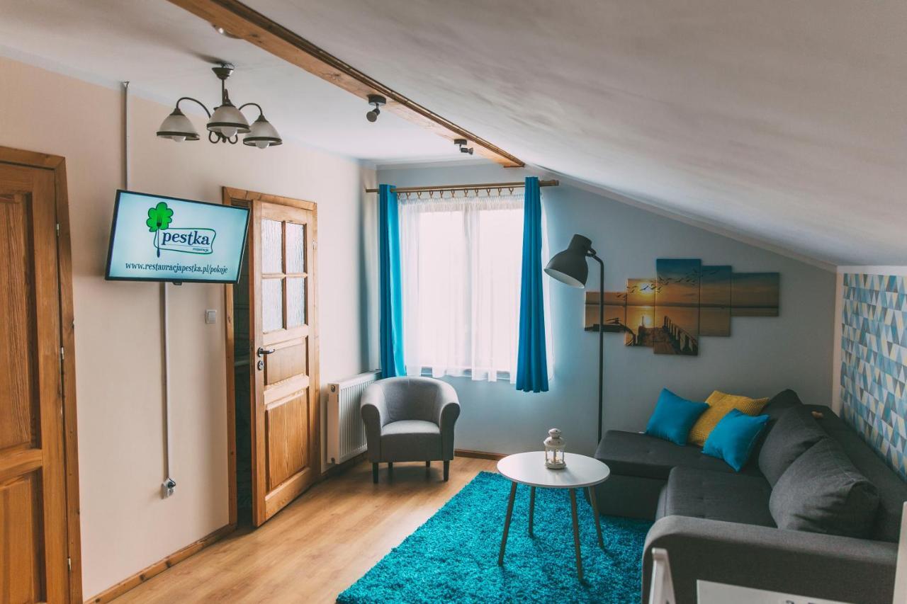 Pokoje Gościnne&Restauracja Pestka Choczewo Zewnętrze zdjęcie