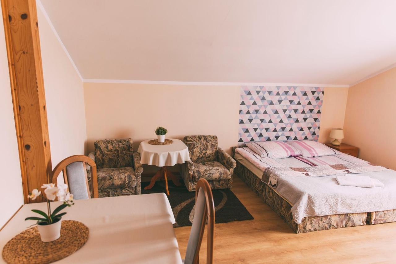 Pokoje Gościnne&Restauracja Pestka Choczewo Zewnętrze zdjęcie